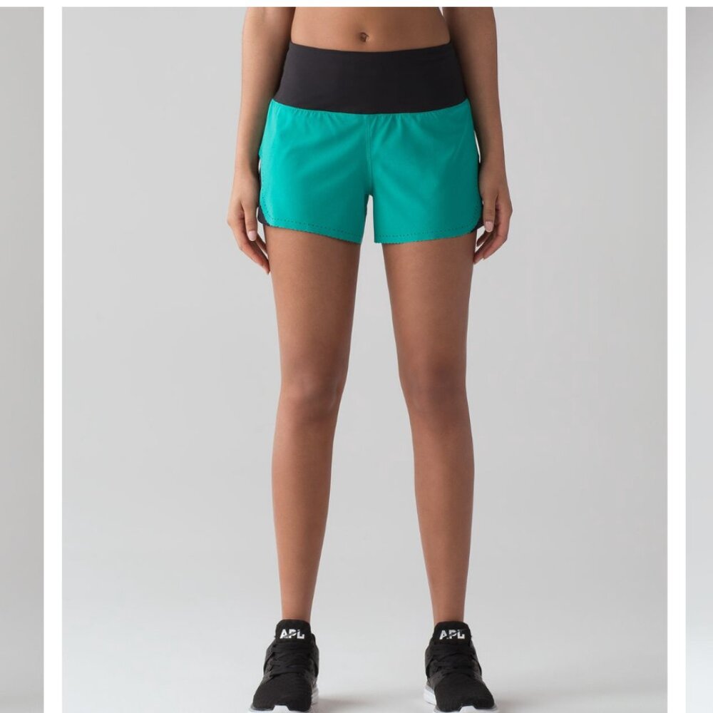 Lululemon Smooth Stride Short Viridian Green Black Women's 8 Workout Athletic